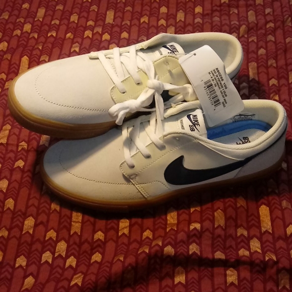 nike portmore 2 solar